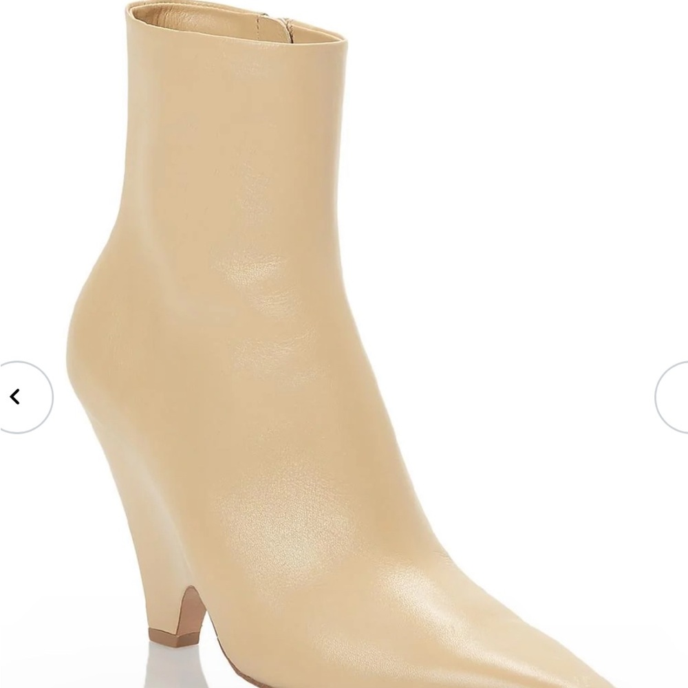 Bottega Veneta POINTED TOE WEDGE HEEL ANKLE BOOTS Women Sz 38.5 Cane Sugar NIB